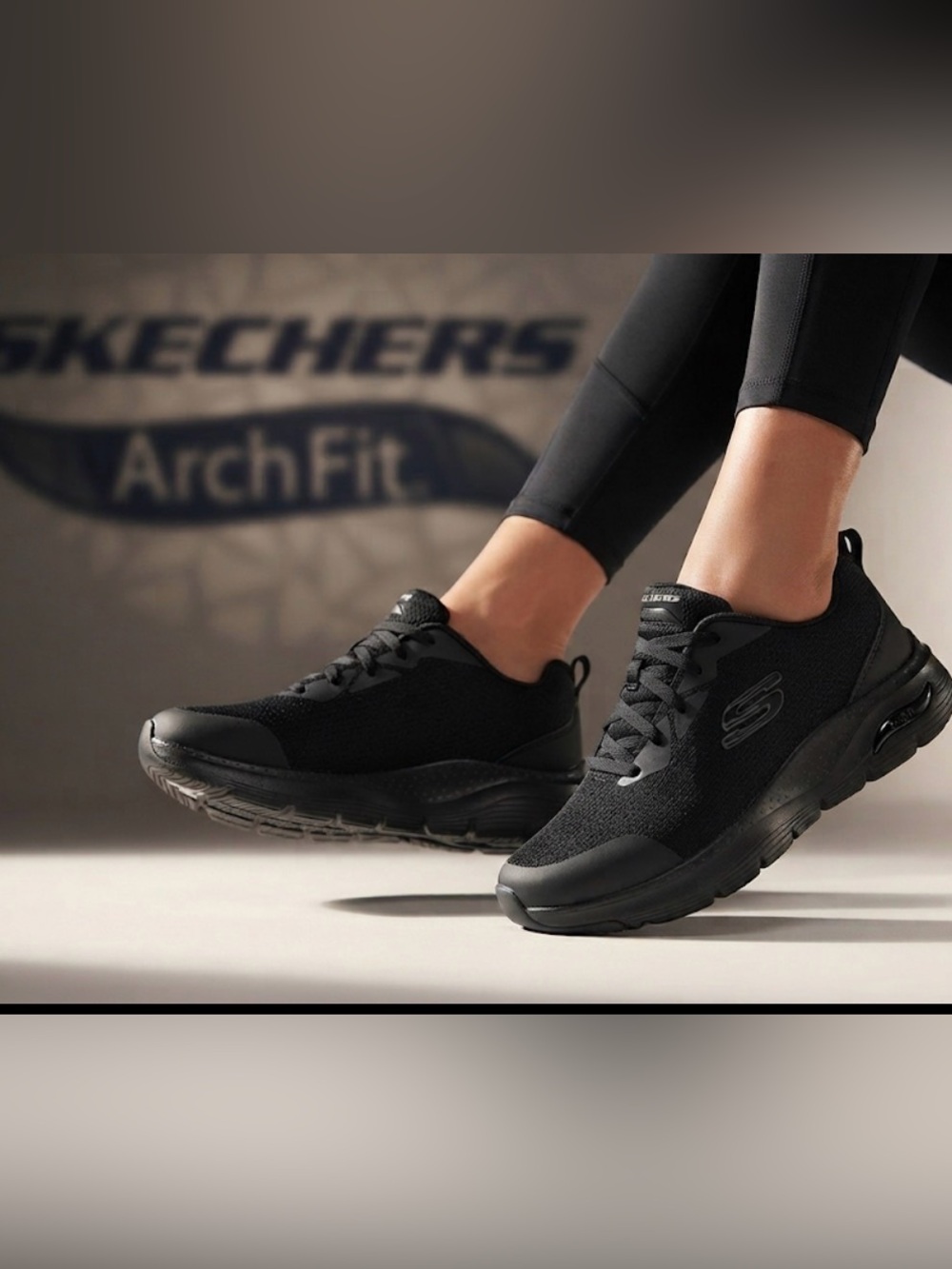 New Authentic Skechers arch fit slip resistant work sneakers sz 6 display